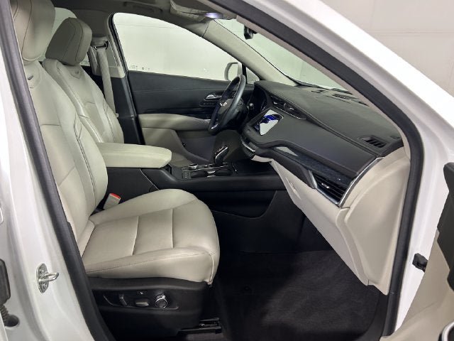 Used 2020 Cadillac XT4 Premium Luxury AWD/4WD image 26