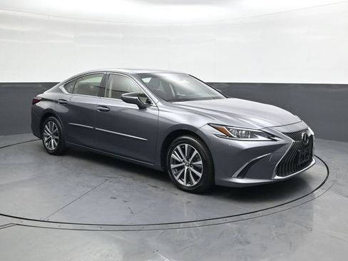 Used 2019 Lexus ES 350 w/ Accessory Package 2 FWD image 2