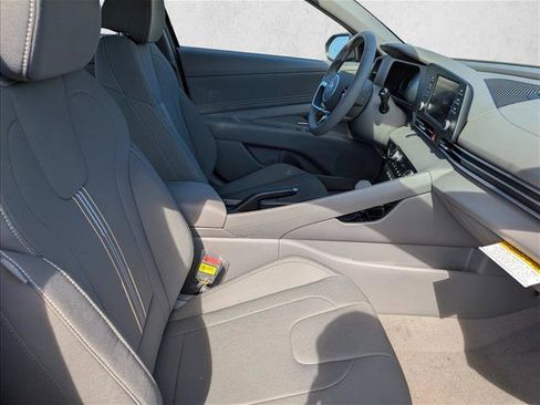 Used 2026 Hyundai Elantra Sport FWD image 27