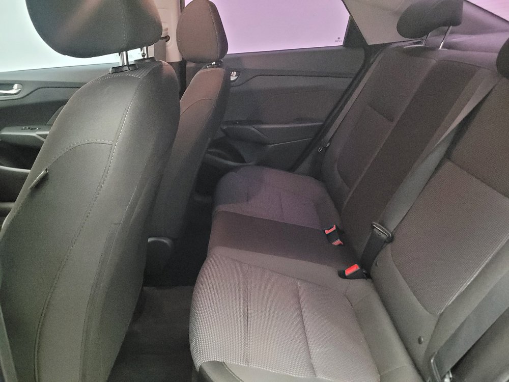 Used 2019 Hyundai Accent SE FWD image 18