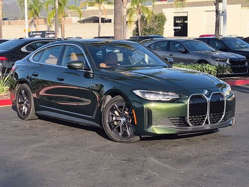 Used 2024 BMW i4 eDrive40 w/ Premium Package RWD image 2