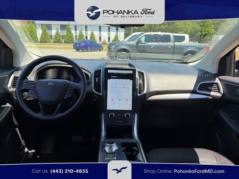 Certified 2024 Ford Edge SE w/ Black Appearance Package AWD/4WD image 8