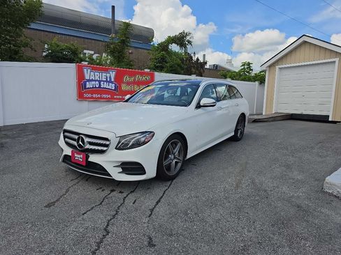 Used 2017 Mercedes-Benz E 400 4MATIC Wagon image 12