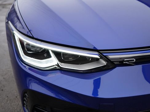 Used 2023 Volkswagen Golf R image 90