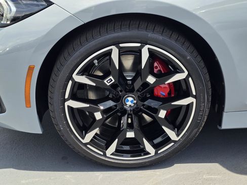 New 2026 BMW 330i Sedan w/ M Sport Package image 6