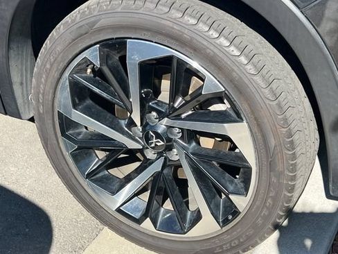 Used 2024 Mitsubishi Outlander FWD image 4