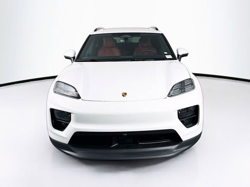 New 2026 Porsche Macan 4 Electric AWD/4WD image 6