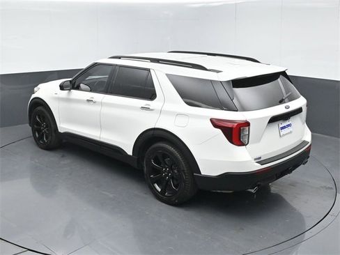 Used 2023 Ford Explorer ST-Line w/ Class IV Trailer Tow Package image 44
