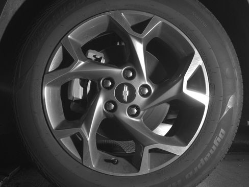 Used 2025 Chevrolet Trax LT FWD image 12