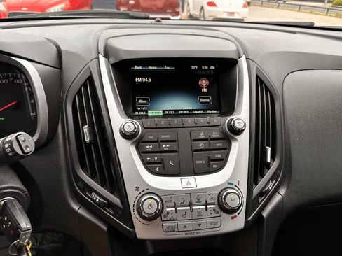 Used 2017 Chevrolet Equinox LT w/ Convenience Package FWD image 11