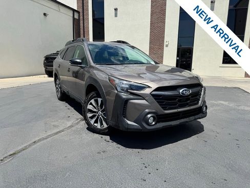 Used 2024 Subaru Outback Limited w/ Popular Package #2 AWD/4WD image 1