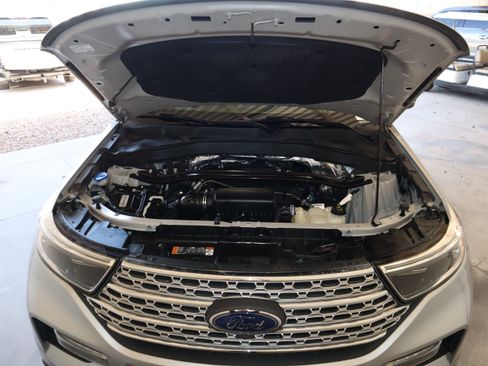 Certified 2020 Ford Explorer Limited w/ Class III Trailer Tow Package RWD image 20