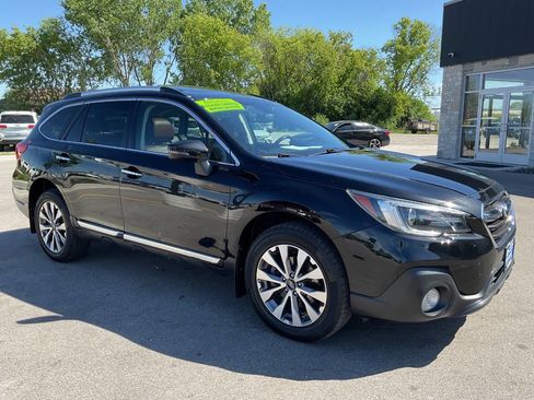 Used 2019 Subaru Outback 3.6R Touring w/ Popular Package #3A AWD/4WD image 10