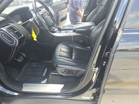 Used 2019 Land Rover Range Rover Sport Supercharged AWD/4WD image 2