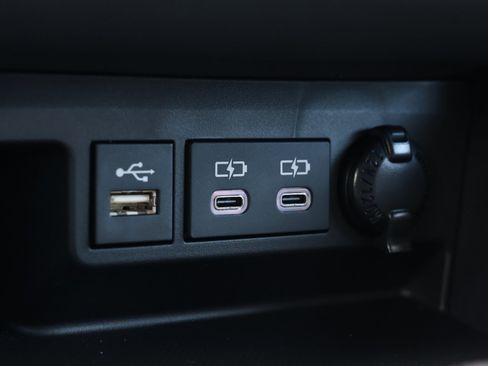 New 2026 Toyota Highlander Limited image 25