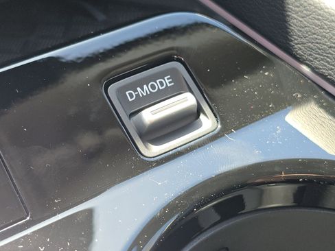 New 2025 Nissan Murano SL image 7