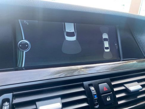 Used 2012 BMW 528i xDrive Sedan AWD/4WD image 13