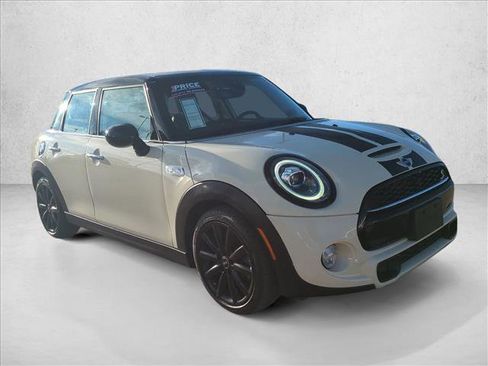 Used 2019 MINI Cooper S w/ Premium Package image 3
