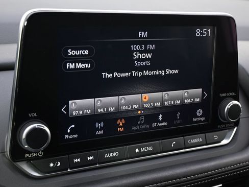Used 2025 Nissan Rogue SV AWD/4WD image 29