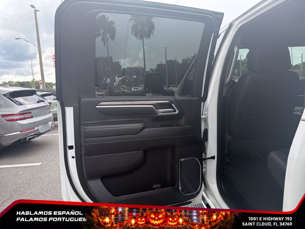 Used 2025 Chevrolet Silverado 2500 LTZ w/ LTZ Premium Package AWD/4WD image 21
