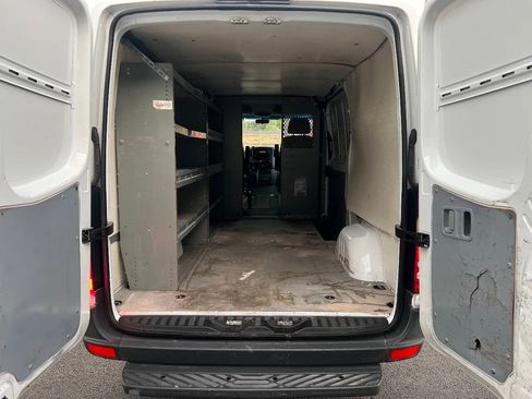 Used 2012 Mercedes-Benz Sprinter 2500 w/ Premium Pkg image 16