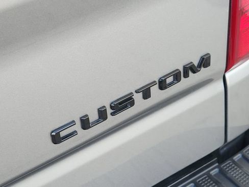 Used 2023 Chevrolet Silverado 1500 Custom AWD/4WD image 10