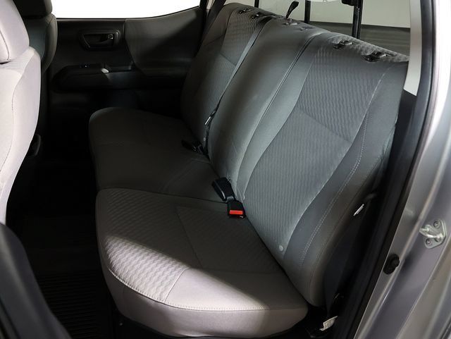 Used 2022 Toyota Tacoma SR AWD/4WD image 14