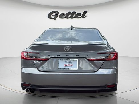 Used 2025 Toyota Camry SE w/ Convenience Package FWD image 6