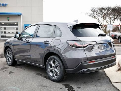 New 2027 Honda HR-V LX image 8