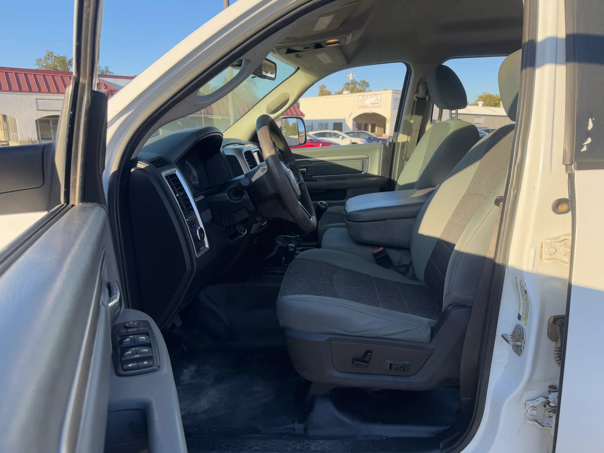 Used 2018 RAM 3500 SLT w/ Quick Order Package 2EG SLT AWD/4WD image 12