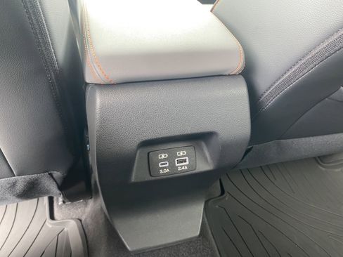 Certified 2025 Subaru Crosstrek 2.5i Limited w/ Crosstrek Mirror Package image 34