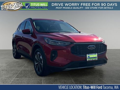 Used 2025 Ford Escape Platinum w/ Premium Technology Package AWD/4WD image 1