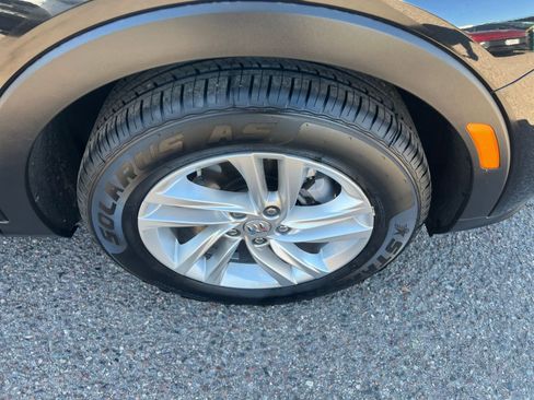 Used 2025 Buick Envista Preferred FWD image 30