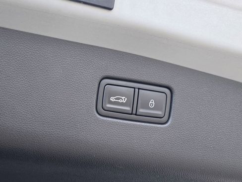 Used 2025 Genesis GV70 2.5T image 26