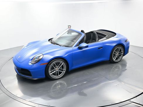 Certified 2025 Porsche 911 Carrera image 38