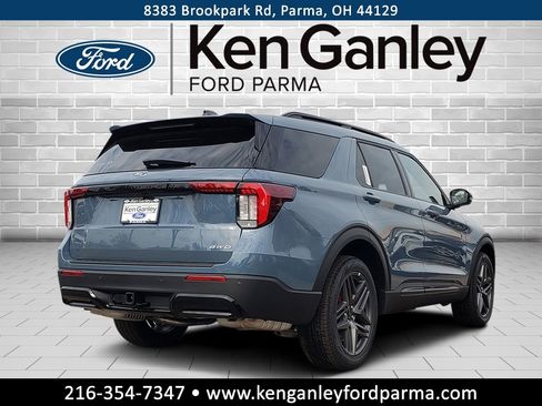 New 2026 Ford Explorer ST-Line w/ ST-Line Street Pack image 5