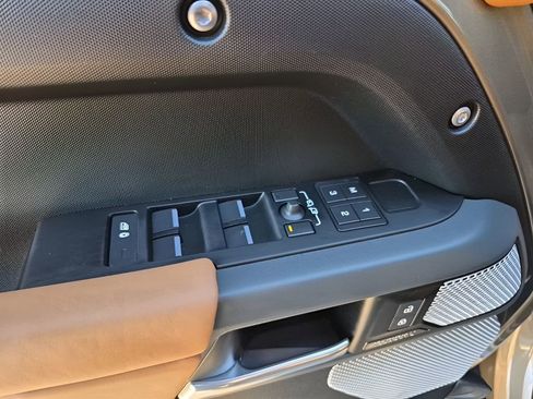 Used 2024 Land Rover Defender 130 X image 28