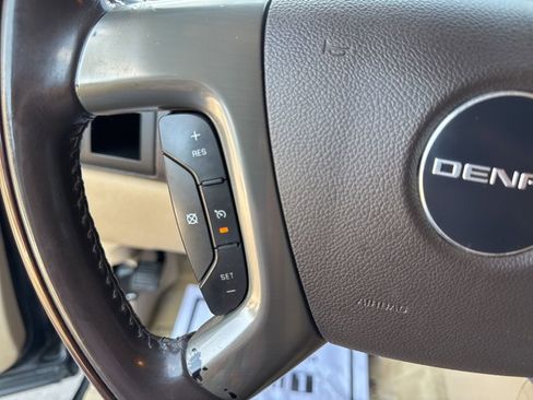 Used 2008 GMC Yukon XL Denali image 18