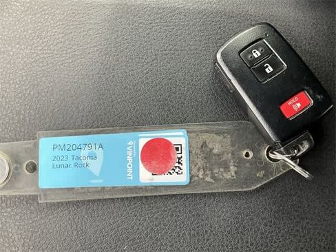 Used 2023 Toyota Tacoma TRD Sport w/ Technology Package image 26