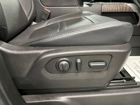 Used 2023 GMC Sierra 3500 Denali w/ Denali Black Diamond Edition AWD/4WD image 58