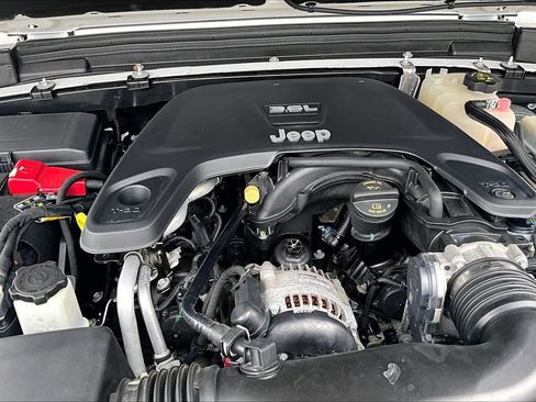 Used 2019 Jeep Wrangler Rubicon AWD/4WD image 29