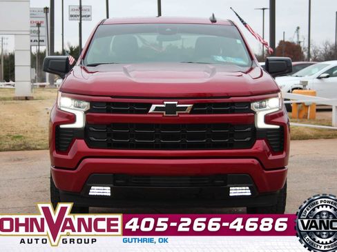 Used 2024 Chevrolet Silverado 1500 RST image 2