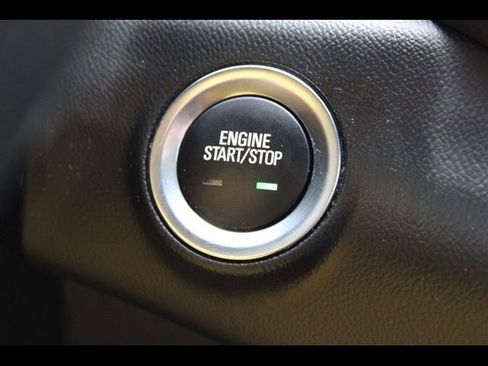 Used 2022 GMC Terrain SLE w/ Driver Convenience Package FWD image 29