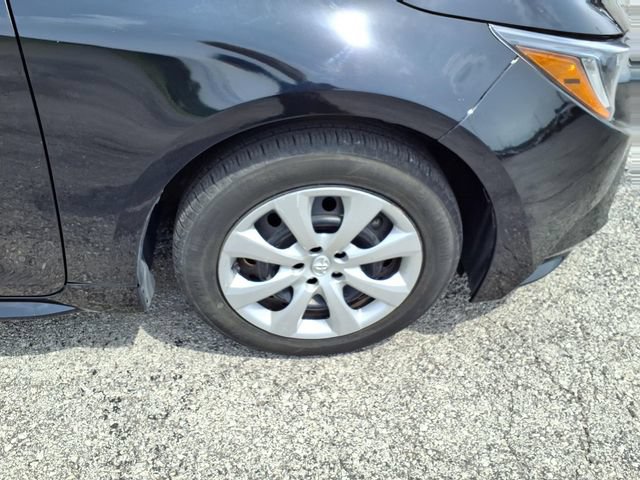 Used 2024 Toyota Corolla LE FWD image 16