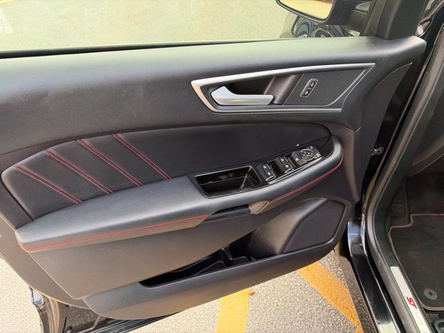 Used 2020 Ford Edge ST-Line FWD image 14