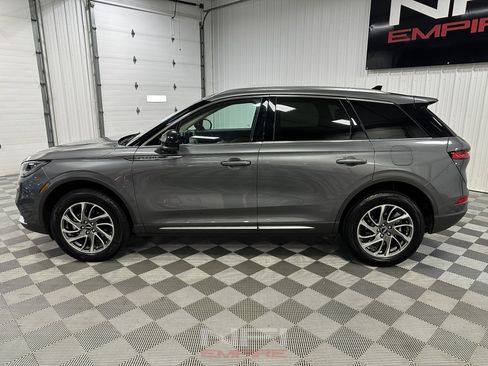 Used 2022 Lincoln Corsair AWD w/ Equipment Group 101A image 2