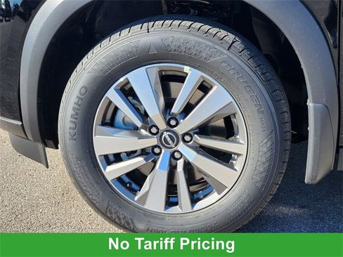 Used 2025 Nissan Pathfinder SL image 8