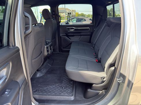 Used 2024 RAM 1500 Big Horn AWD/4WD image 36