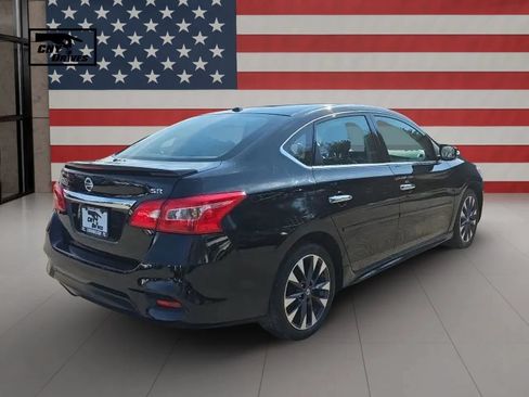 Used 2016 Nissan Sentra SR w/ SR Premium Package FWD image 5