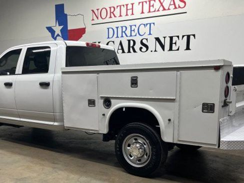 Used 2019 RAM 2500 Tradesman w/ Chrome Appearance Group AWD/4WD image 9